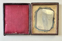 Load image into Gallery viewer, 1840s JOHN PLUMBE Daguerreotype Handsome Man Wild Hair Logo on Case Gray Family

