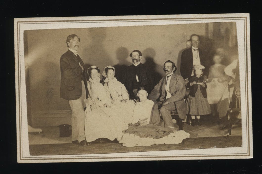 Rare Artificial Light CDV Group Photo Men Women Children 1860s Photo Shadows