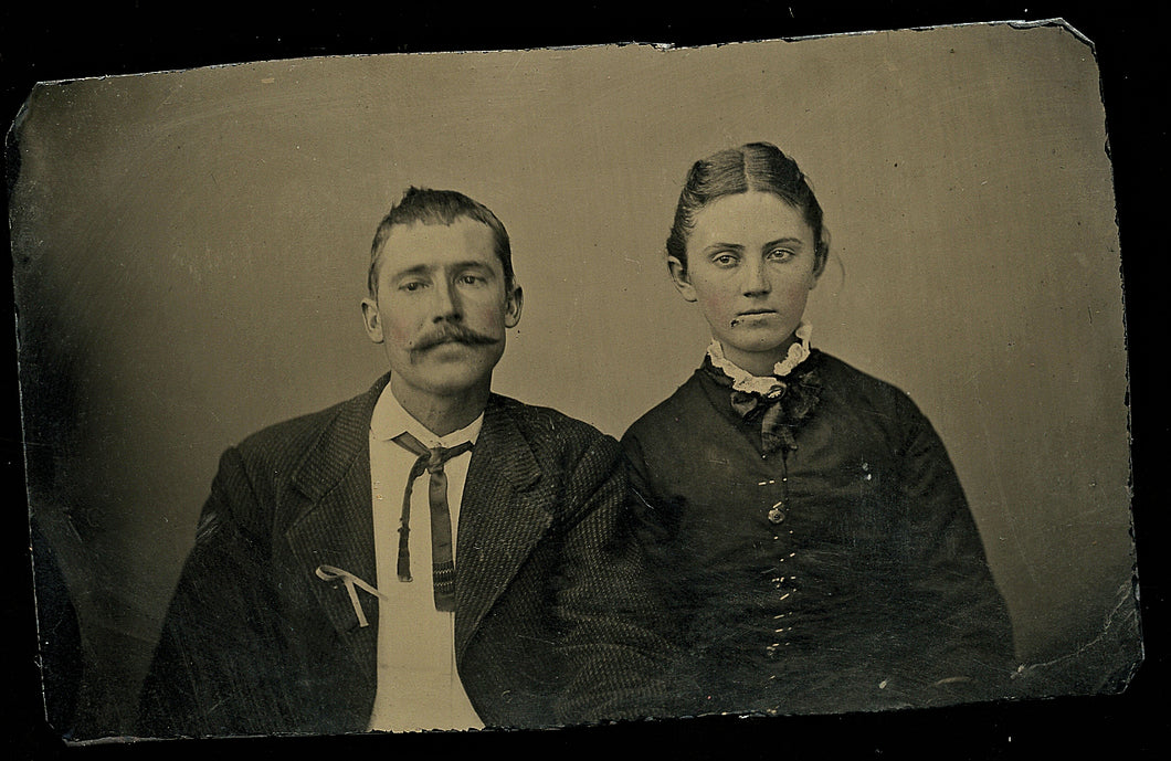 handsome 1860s tennessee mustache man & Young wife w injury on face! 1800s photo