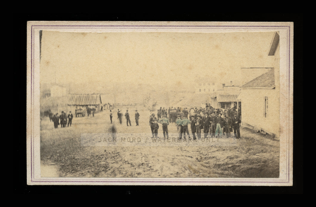 Interesting 1860s Outdoor Street Scene - Civil War Soldiers?