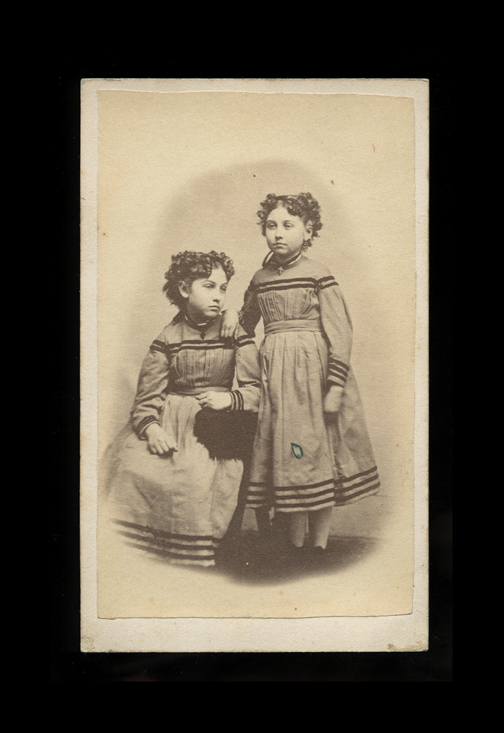 1860s civil war era cdv photo twin sisters little girls / matching dresses cute