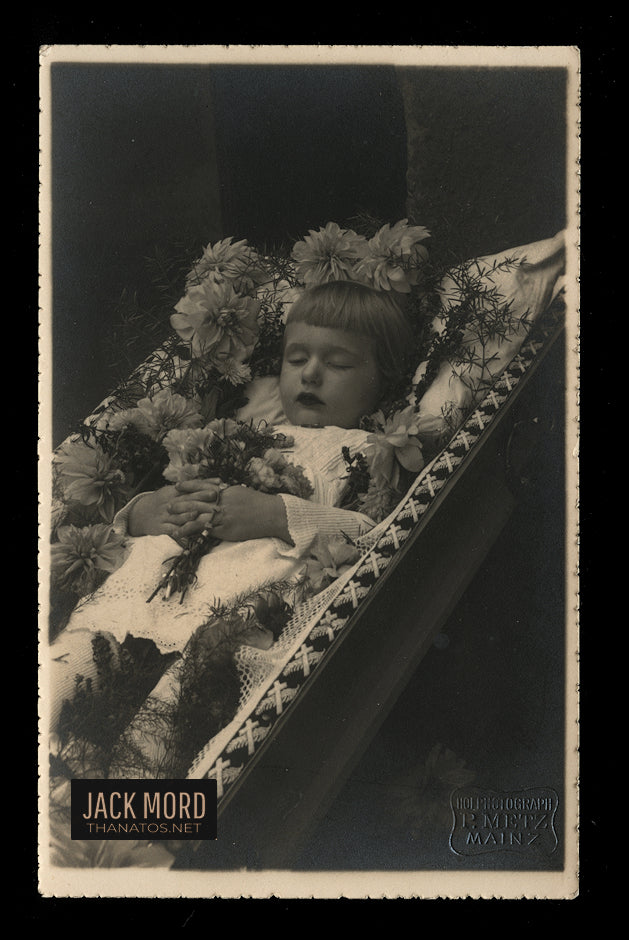 Antique Postmortem Photograph / Little Girl in Coffin