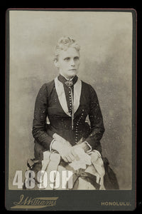 Photo of Older Woman Honolulu Hawaii Photographer Williams 1890s Photo