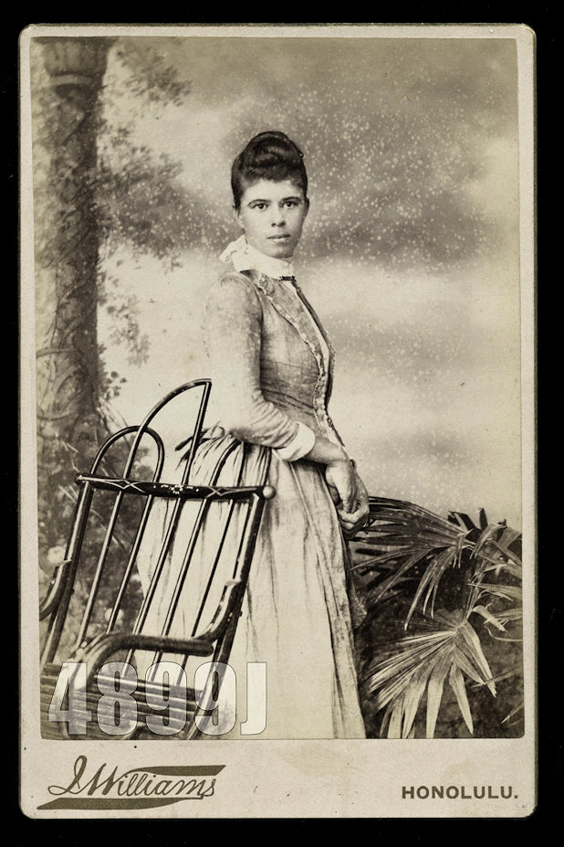 Photo of Pretty Woman Honolulu Hawaii Photographer Williams 1890s Photo