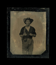 Load image into Gallery viewer, Amazing (4x) Armed Civil War Soldier Swinging Knife! 1/6 Tintype - Neff&#39;s Patent

