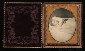 1/6 1850s Post Mortem Daguerreotype - Full Case
