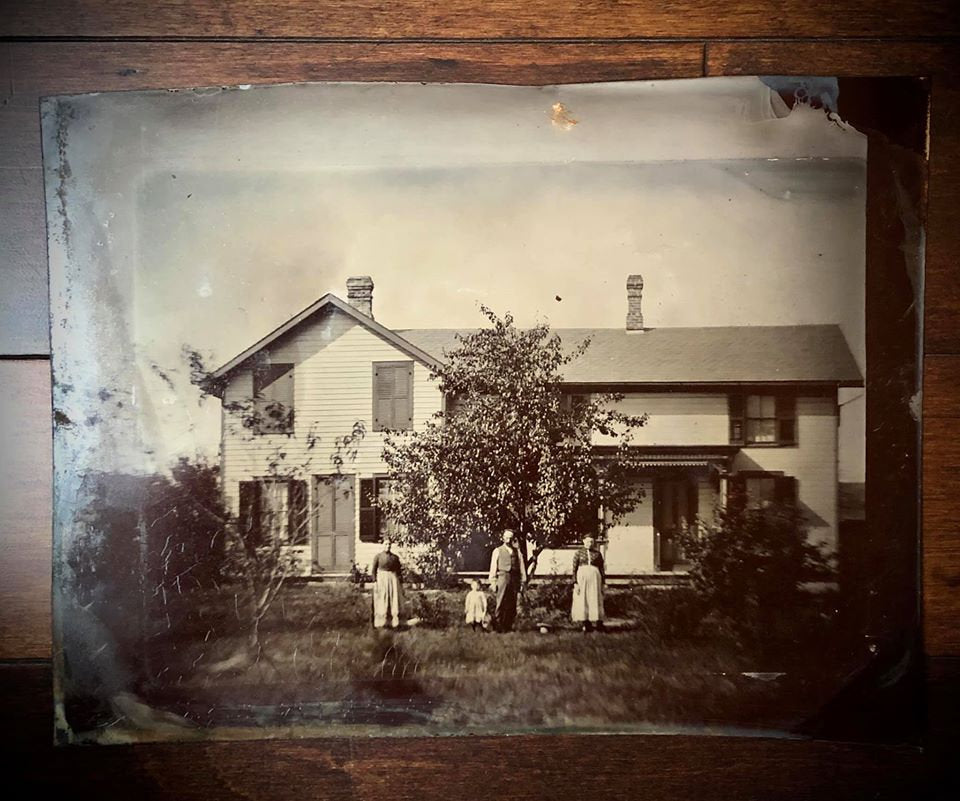 Full Plate 8.5” x 6.5” Outdoor Tintype Family & House / Homestead