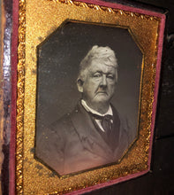 Load image into Gallery viewer, 1/6 Daguerreotype of an Older Man, Full Case, 1840s
