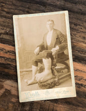 Load image into Gallery viewer, Sideshow Medical &amp; Anatomical Curiosity Eugene Berry &quot;Ohio Big Foot Boy&quot;
