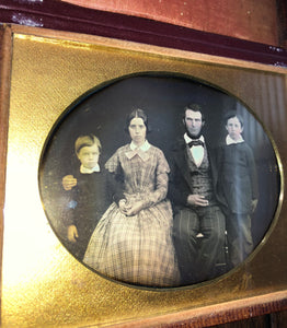 Great 1/4 Daguerreotype of a Family