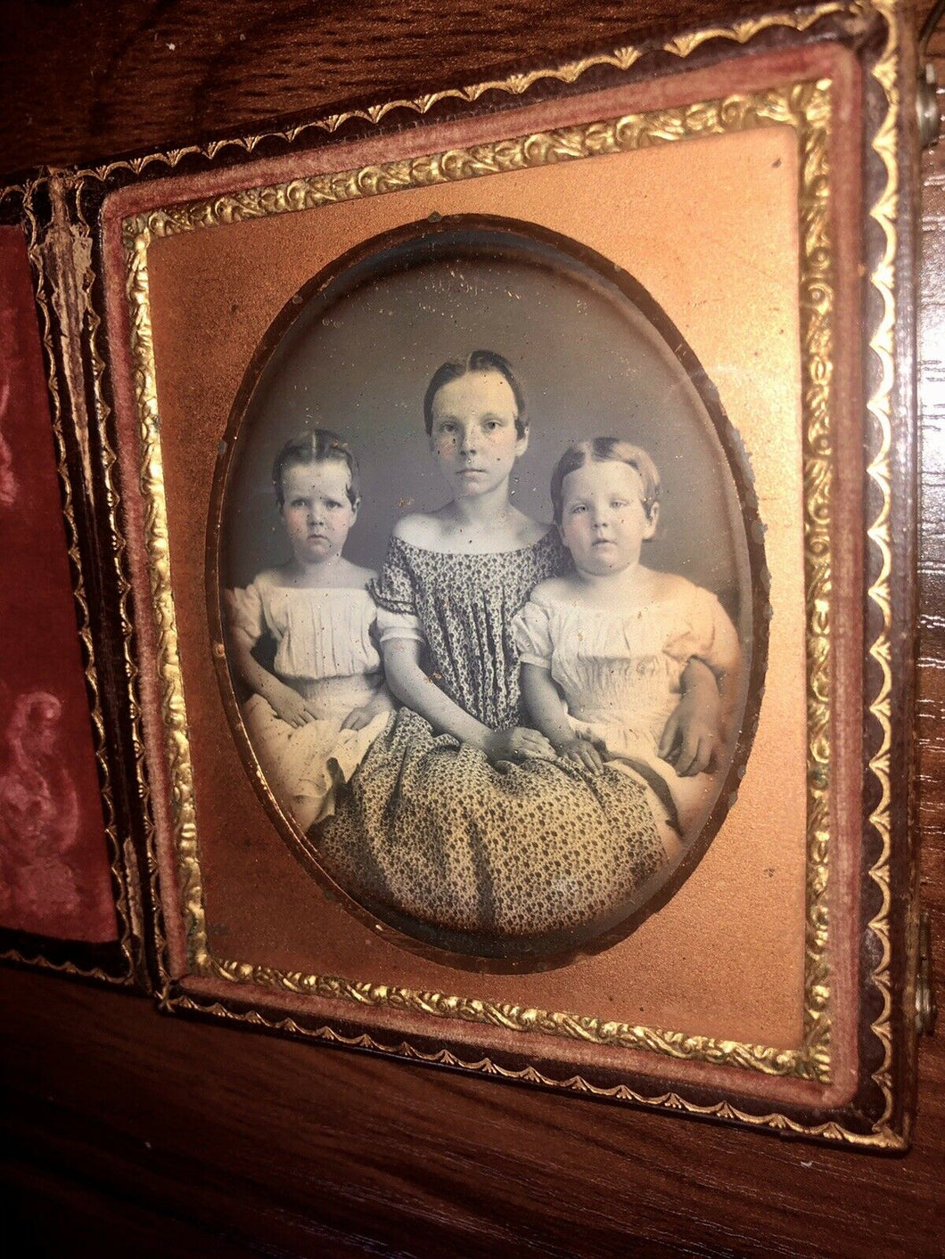 1/6 Daguerreotype Three Little Girls, Sisters. Nice Dancers Case