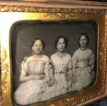 Load image into Gallery viewer, 1/6 Dag Southern Girls Friends or Sisters Holding Hands ~Name Scratched on Glass
