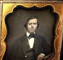 Load image into Gallery viewer, 1/6 Plate Uncased but Sealed Daguerreotype of a Man New York Photographer Paret
