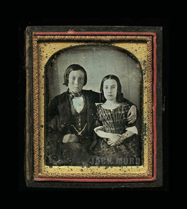 1840s 1/6 Daguerreotype / Protective Big Brother & Little Sister