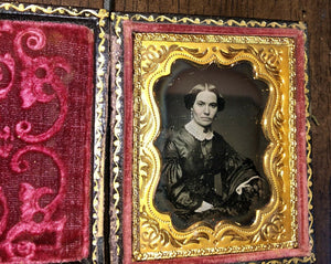 Sealed 1/9 Daguerreotype Woman In Fancy Dress Probably Hartford Connecticut