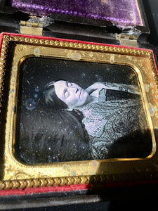 Sharp 1/6 Daguerreotype Dead / Post Mortem Woman Wearing Paisley Shawl