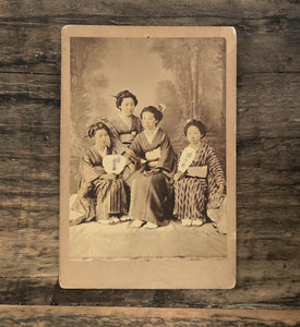 ANTIQUE PHOTO HAND TINTED JAPANESE WOMEN DATED 1888 / 1800S MEIJI JAPAN GEISHA