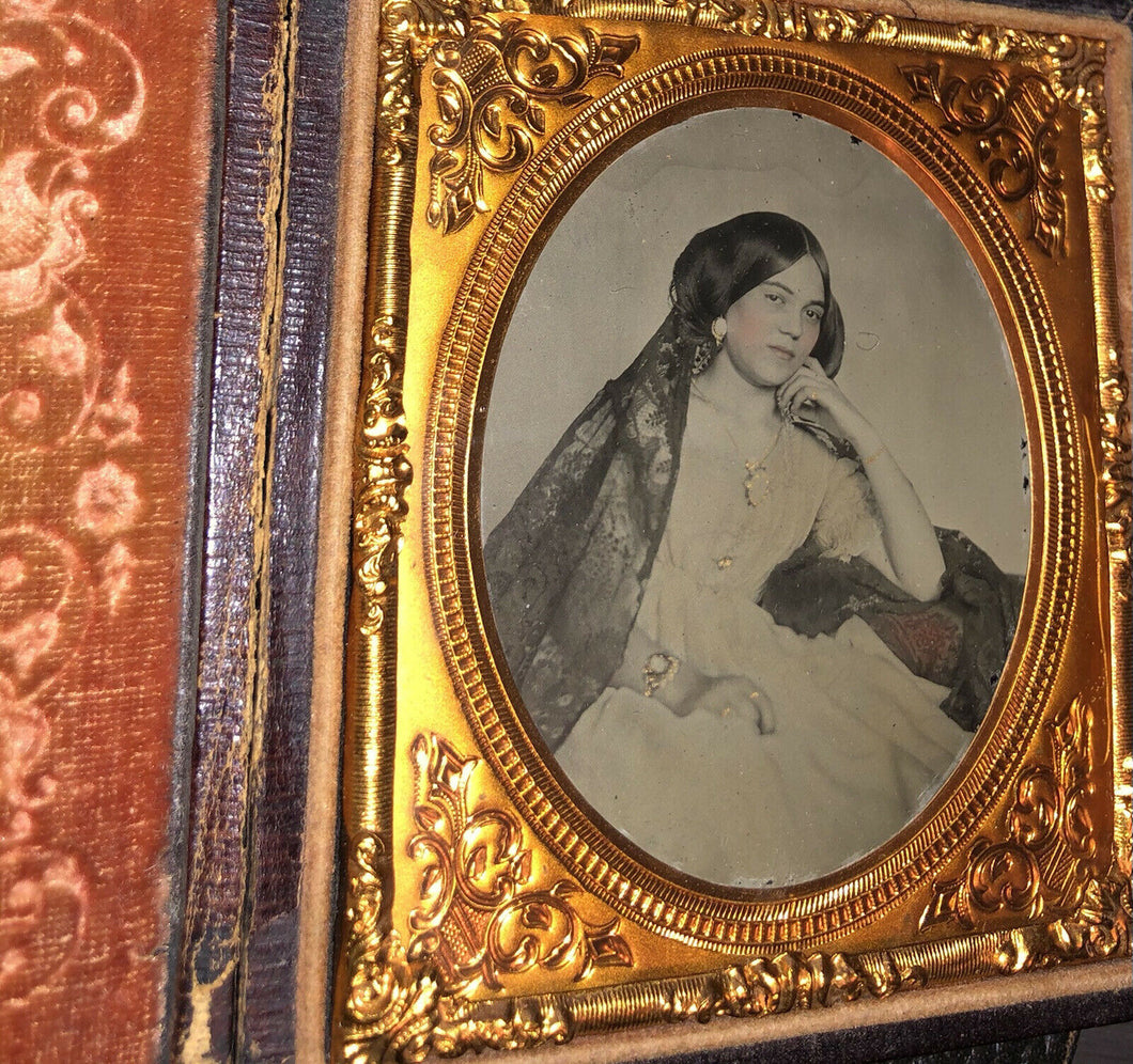 Beautiful Woman Long Lace Veil Painted Gold Jewelry Circa 1860 Ambrotype Photo
