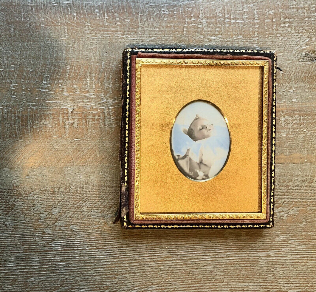 Eerie & Sad Post Mortem Daguerreotype / Hidden Figure? Solarized
