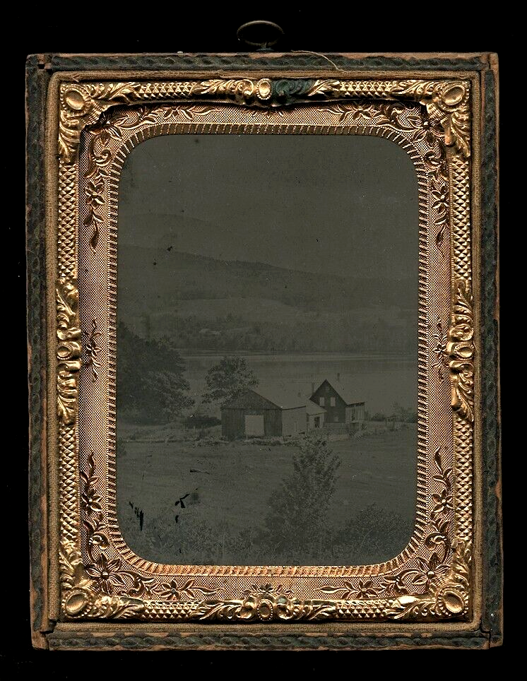 1/4 AMBROTYPE HOUSE / HOMESTEAD BY LAKE 1850s 1860s OUTDOOR PHOTO