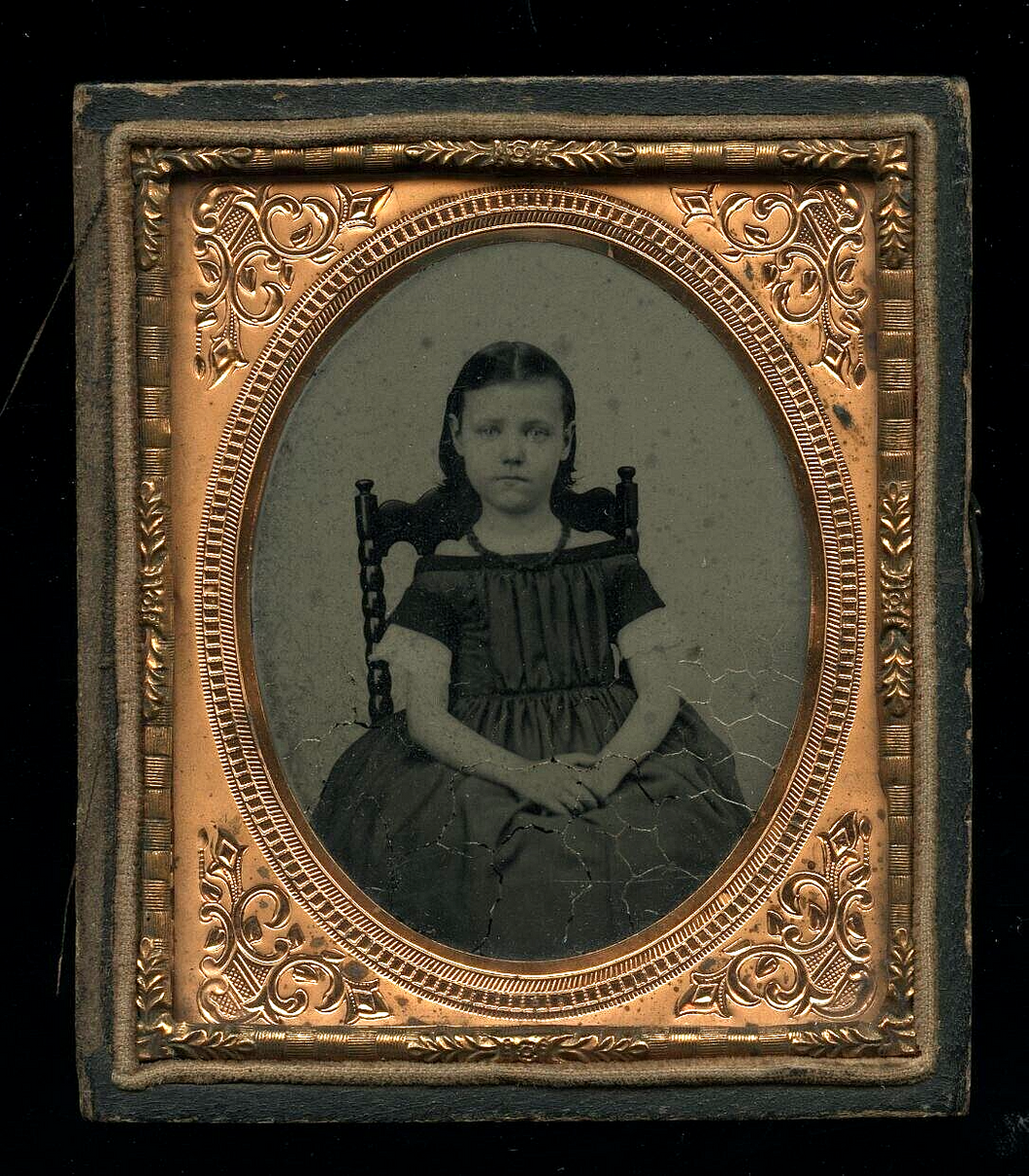 1/6 Ambrotype Photo of a Sad Little Girl