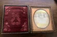 Load image into Gallery viewer, 1/6 Daguerreotype Three Little Girls, Sisters. Nice Dancers Case
