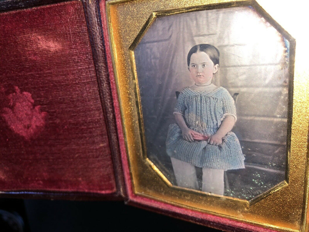 1/6 Daguerreotype Photo Little Girl Tinted Blue Dress Quilt Or Blanket Backdrop