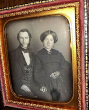 Load image into Gallery viewer, 1/6 Daguerreotype Man &amp; His Wife in Mourning Dress
